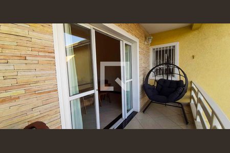 Casa para alugar com 4 quartos, 269m² em City Bussocaba, Osasco