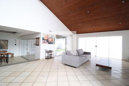 Sala de casa para alugar com 4 quartos, 330m² em Lídice, Uberlândia