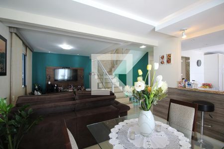 Sala de casa de condomínio à venda com 3 quartos, 110m² em Jacarepaguá, Rio de Janeiro