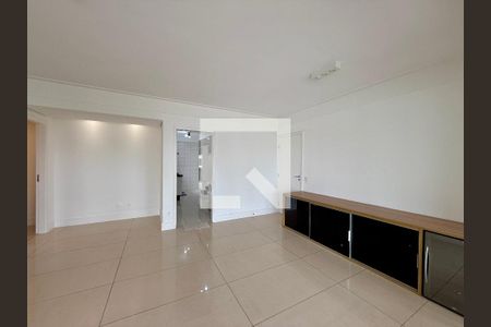 Sala de apartamento para alugar com 3 quartos, 135m² em Santo Amaro, São Paulo