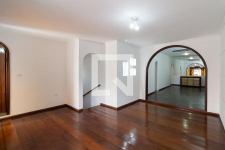 Sala de casa à venda com 3 quartos, 200m² em Conjunto Residencial Butanta, São Paulo