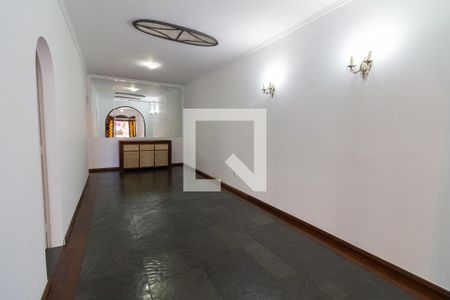 Sala de casa à venda com 3 quartos, 200m² em Conjunto Residencial Butanta, São Paulo