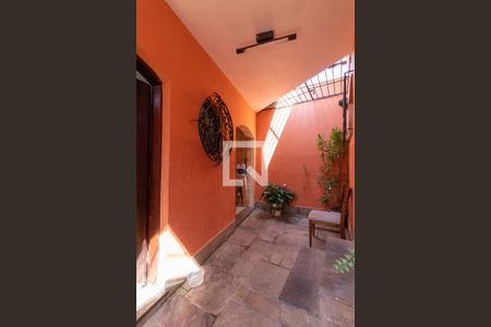 Corredor de casa à venda com 3 quartos, 308m² em Jardim Piratininga, São Paulo