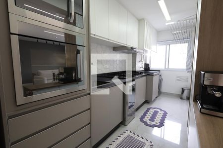 Cozinha de apartamento à venda com 2 quartos, 83m² em Vila Assunção, Santo André