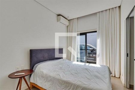 Casa à venda com 3 quartos, 140m² em Santo Amaro, São Paulo