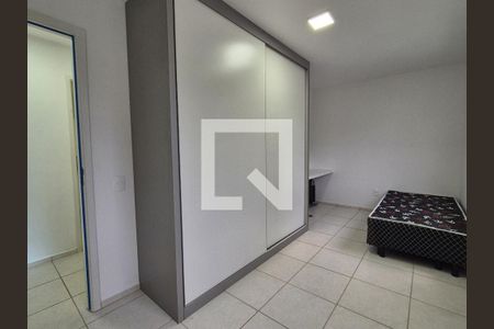 Quarto  de apartamento para alugar com 2 quartos, 55m² em Barra da Tijuca, Rio de Janeiro