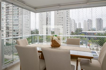 Sacada da Sala de apartamento à venda com 2 quartos, 69m² em Lapa, São Paulo