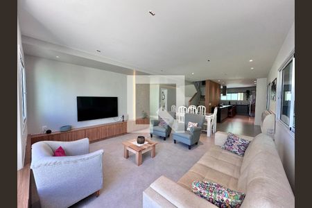 Sala de casa de condomínio à venda com 4 quartos, 365m² em Recreio dos Bandeirantes, Rio de Janeiro