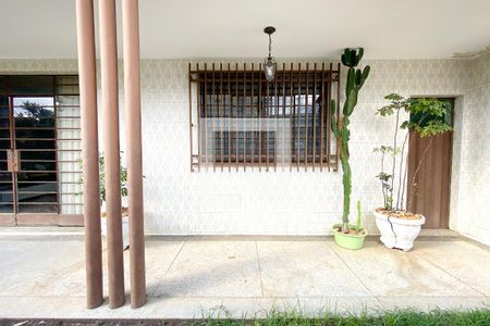 Casa à venda com 2 quartos, 400m² em Sagrada Família, Belo Horizonte