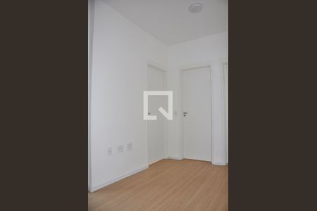 Detalhe - Sala e Cozinha Americana de apartamento para alugar com 2 quartos, 34m² em Vila Pereira Barreto, São Paulo