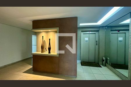 Área comum - Elevador de apartamento para alugar com 3 quartos, 80m² em Calafate, Belo Horizonte