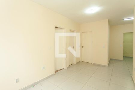 Sala de apartamento para alugar com 2 quartos, 55m² em Vila São Paulo, São Paulo