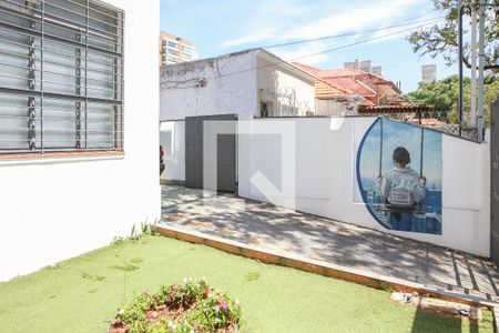 Entrada de casa para alugar com 2 quartos, 300m² em Vila Romana, São Paulo