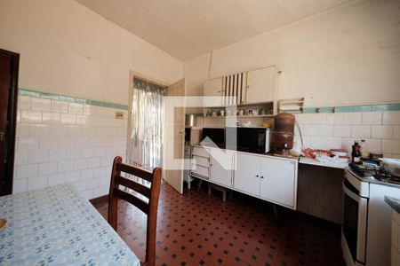 Casa à venda com 140m², 3 quartos e 2 vagasCozinha