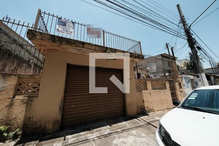 Casa à venda com 140m², 3 quartos e 2 vagasFachada