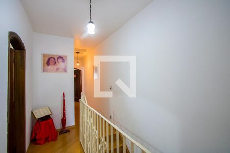 Corredor de casa à venda com 3 quartos, 127m² em Jardim Cambui, Santo André