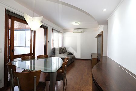 Sala de apartamento à venda com 2 quartos, 80m² em Petrópolis, Porto Alegre