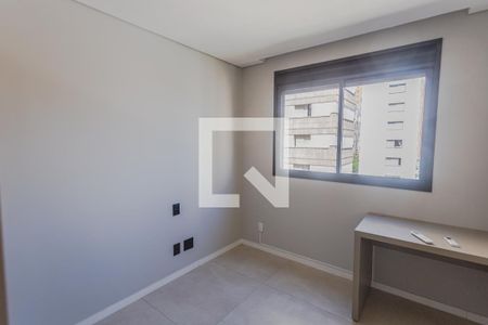 Quarto 1 de apartamento para alugar com 2 quartos, 70m² em Lourdes, Belo Horizonte