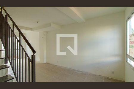 Sala de casa de condomínio para alugar com 2 quartos, 80m² em Campo Novo, Porto Alegre