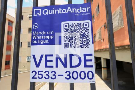 Plaquinha de apartamento à venda com 3 quartos, 75m² em Sagrada Família, Belo Horizonte