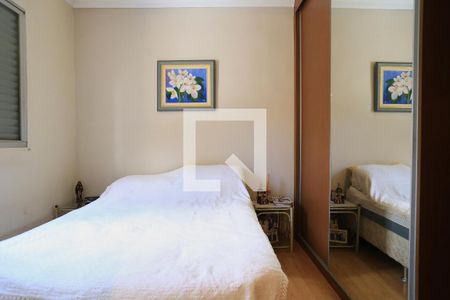 Suíte de apartamento à venda com 3 quartos, 75m² em Sagrada Família, Belo Horizonte