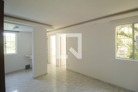 Sala de apartamento para alugar com 2 quartos, 43m² em Parque Santa Fé, Porto Alegre
