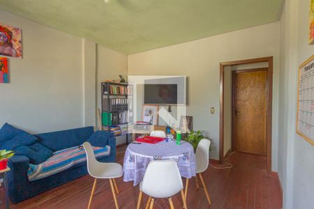 Sala 2 de casa à venda com 4 quartos, 220m² em Niterói, Canoas