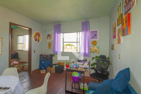 Sala 2 de casa à venda com 4 quartos, 220m² em Niterói, Canoas