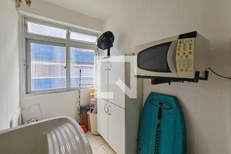 Área de serviço de apartamento para alugar com 2 quartos, 75m² em Jardim Ana Maria, Guarujá