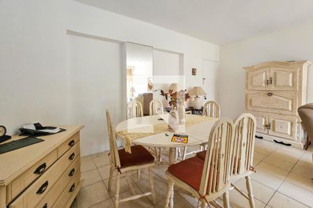 Sala de apartamento para alugar com 2 quartos, 75m² em Jardim Ana Maria, Guarujá