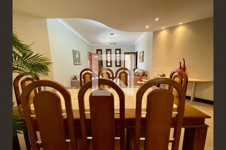 Casa à venda com 3 quartos, 360m² em Nova Vista, Belo Horizonte