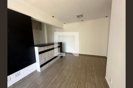 Sala de apartamento à venda com 2 quartos, 57m² em Vila Nossa Senhora da Escada, Barueri