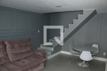 Sala de casa para alugar com 2 quartos, 150m² em Luz, Nova Iguaçu