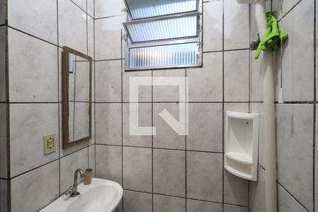 Banheiro de casa para alugar com 1 quarto, 25m² em Vila Matilde, São Paulo