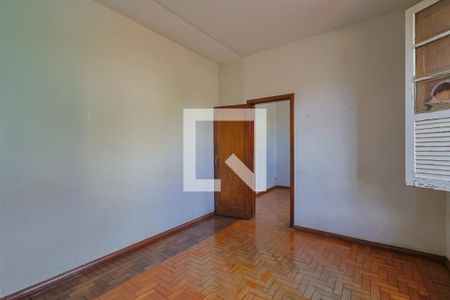 Quarto 2 de casa à venda com 5 quartos, 223m² em Pompéia, Belo Horizonte