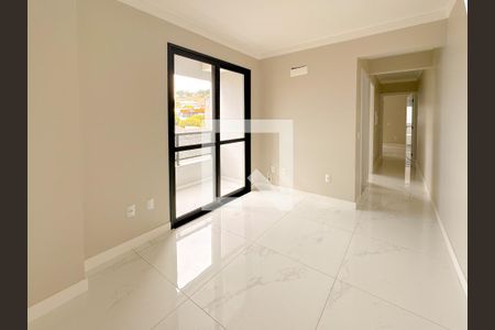 Sala de apartamento para alugar com 2 quartos, 100m² em Flor de Nápolis, São José