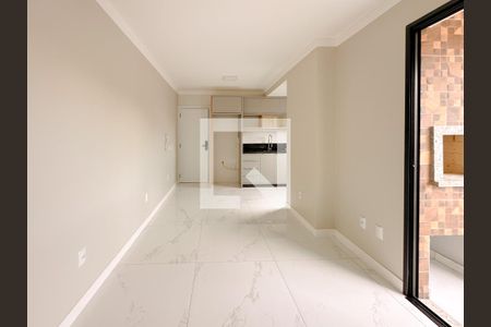 Sala de apartamento para alugar com 2 quartos, 100m² em Flor de Nápolis, São José