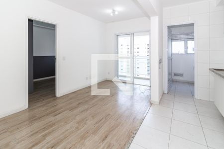 Sala/Cozinha de apartamento para alugar com 1 quarto, 48m² em Várzea da Barra Funda, São Paulo