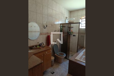 Casa à venda com 4 quartos, 203m² em Ouro Preto, Belo Horizonte