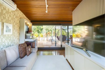 Casa à venda com 4 quartos, 481m² em Jardim dos Estados, São Paulo