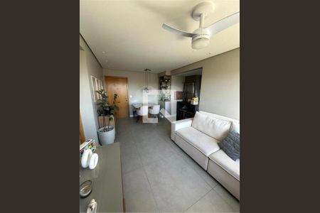 Apartamento à venda com 2 quartos, 61m² em Camaquã, Porto Alegre