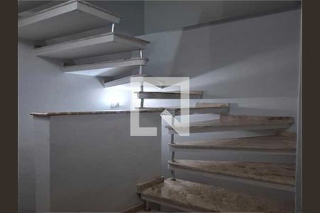 Casa à venda com 2 quartos, 110m² em Vila Metalúrgica, Santo André