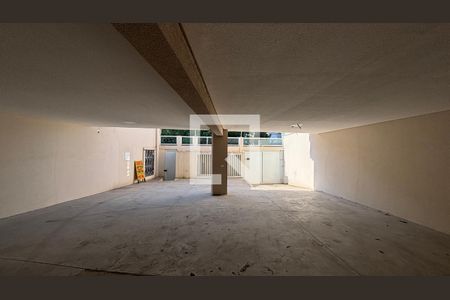 Garagem de apartamento à venda com 2 quartos, 52m² em Vila Mazzei, Santo André
