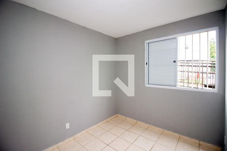 Quarto 2 de apartamento para alugar com 2 quartos, 43m² em Centro, Contagem
