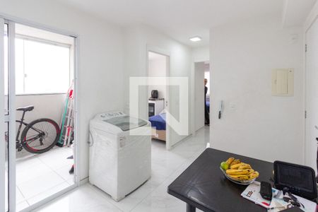 Sala e Cozinha de apartamento à venda com 2 quartos, 44m² em Vila Flora, Guarulhos