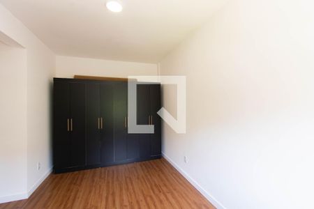 Apartamento à venda com 2 quartos, 56m² em Marechal Rondon, Canoas