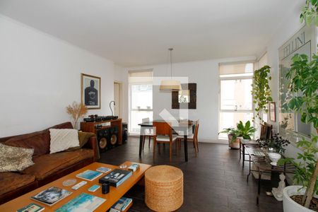 Sala de Estar e Jantar de apartamento à venda com 3 quartos, 220m² em Jardim Paulista, São Paulo