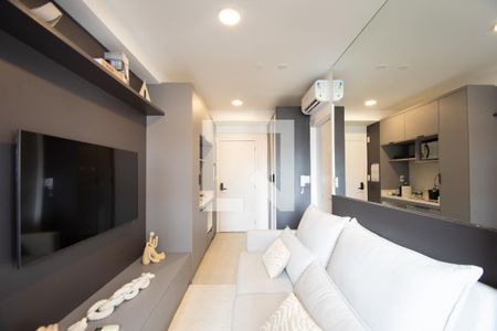 Sala de estar de kitnet/studio à venda com 1 quarto, 35m² em Jardim Paulista, São Paulo