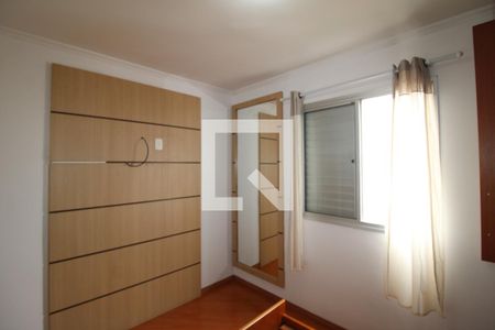 Quarto 2 de apartamento para alugar com 2 quartos, 70m² em Vila Basileia, São Paulo