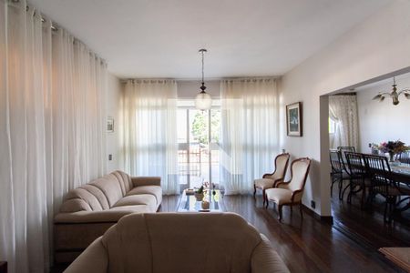 Sala de casa à venda com 4 quartos, 239m² em Glória, Belo Horizonte